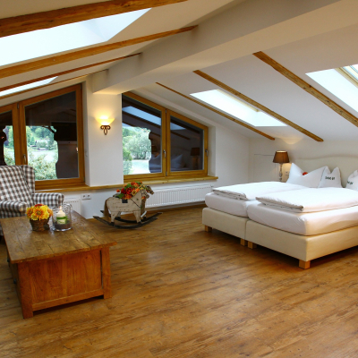 Lake-Suite