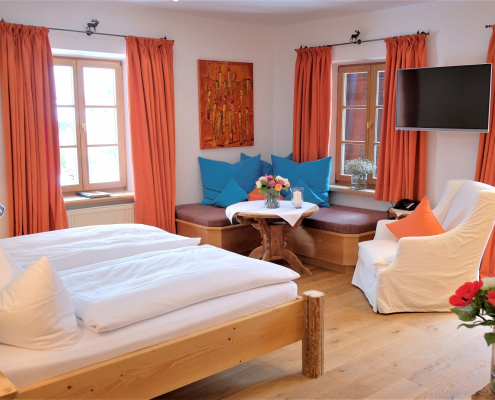 Lakeview-Room